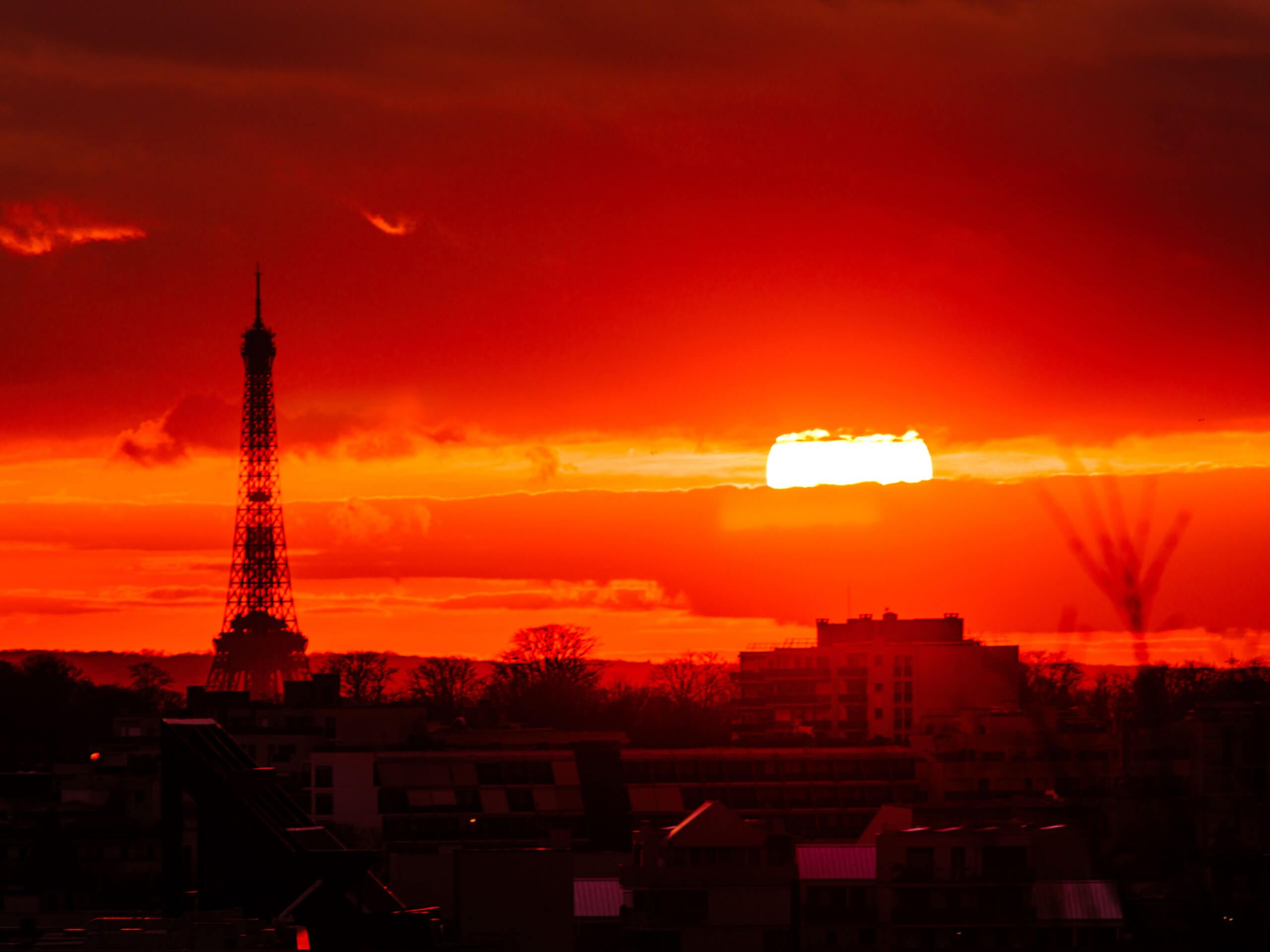 Canicule : face au réchauffement climatique, la France avance, mais trop lentement